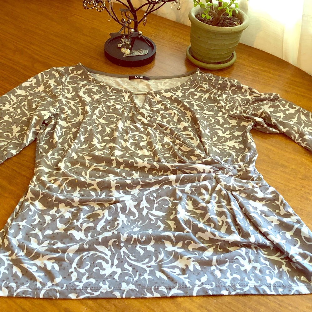 Elegant women’s top